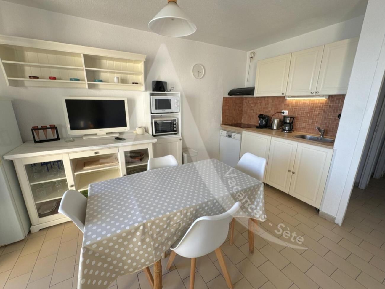 40 M², 1Ere Ligne Mer, Dernier Etage Avec Ascenseur Sète Zewnętrze zdjęcie